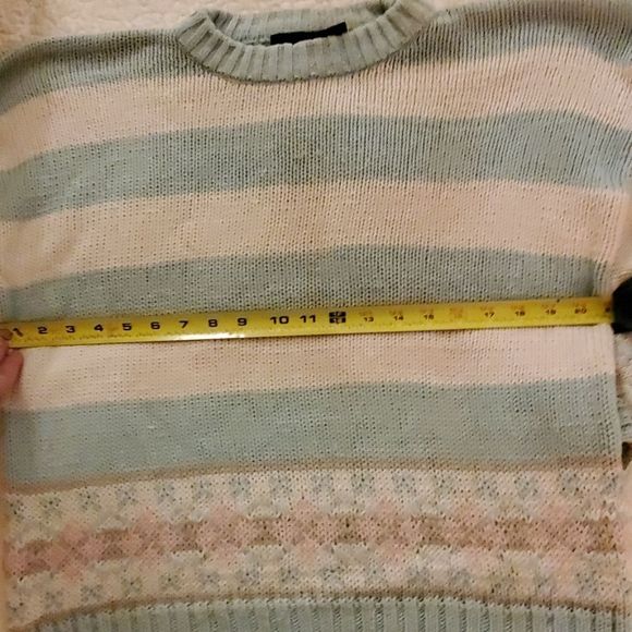 Vtg Liz Claiborne sweater - Picture 8 of 8